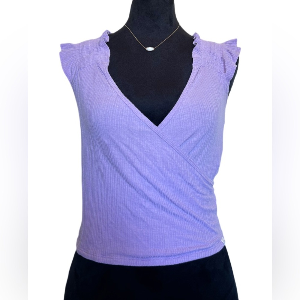 Billabong Woman’s Medium Purple Girls Like You Ruffle Sleeve Surplice Top - Picture 2 of 8